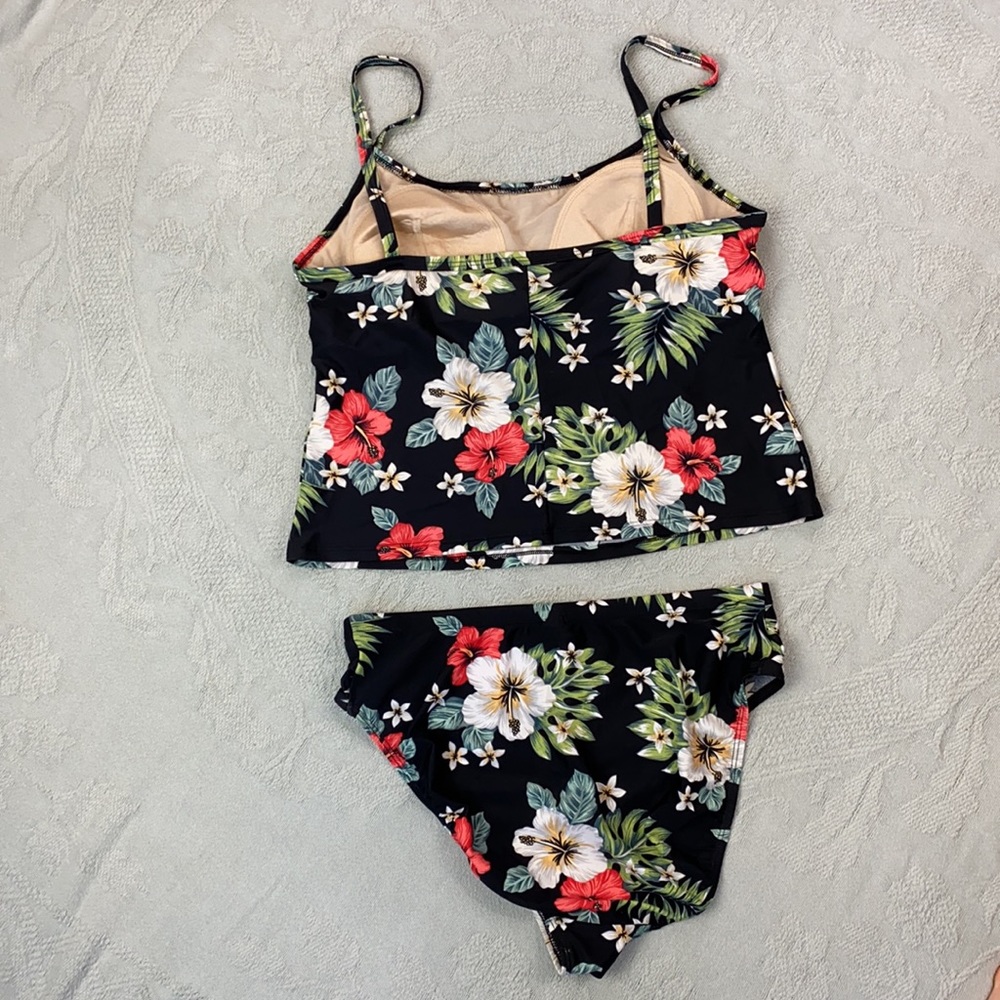 Vintage Fit system two piece floral bikini - Picture 2 of 7